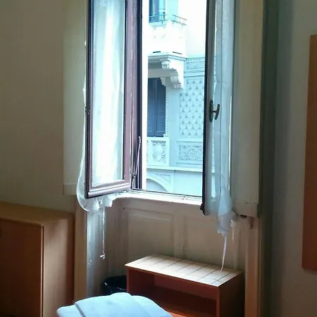 Hostel Adam's House *