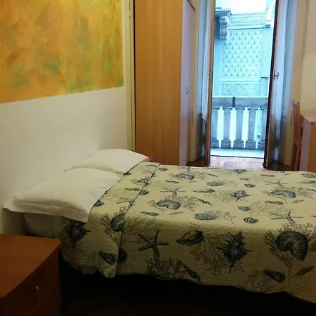 Hostal Adam's House Milán